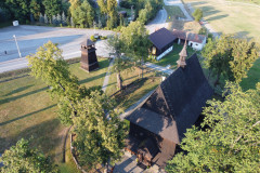 Widok z lotu ptaka na kościół oraz Dom Parafialny w Gosprzydowej