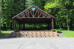 Park podworski w Gnojniku