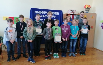 Gminne Igrzyska Dzieci w Szachach Drużynowych Gminne Igrzyska Dzieci w Szachach Drużynowych