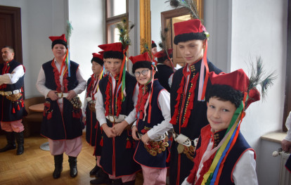 XIII Przegląd Pastorałek i Kolęd Ludowych Regionu Krakowskiego XIII Przegląd Pastorałek i Kolęd Ludowych Regionu Krakowskiego