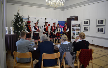 XIII Przegląd Pastorałek i Kolęd Ludowych Regionu Krakowskiego XIII Przegląd Pastorałek i Kolęd Ludowych Regionu Krakowskiego