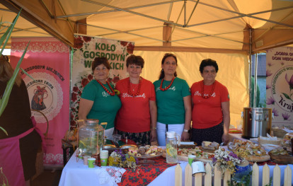 Stoiska gastronomiczne Kół Gospodyń Wiejskich Stoiska gastronomiczne Kół Gospodyń Wiejskich