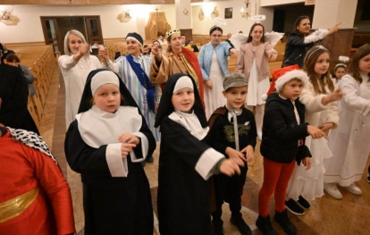 Bawiące się dzieci Bawiące się dzieci
