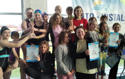 Indywidualne i Drużynowe Powiatowe Mistrzostwa w Pływaniu dziewcząt i chłopców - Brzesko 2023