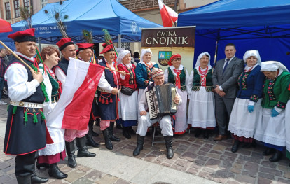 Udział reprezentacji Gminy Gnojnik w wydarzeniu Tak smakuje MałoPOLSKA Biało-Czerwona. Przyjdź po flagę!