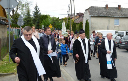 Jubileusz 25-lecia Kaplicy Matki Boskiej Fatimskiej w Zawadzie Uszewskiej Jubileusz 25-lecia Kaplicy Matki Boskiej Fatimskiej w Zawadzie Uszewskiej