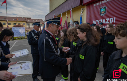 Jubileusz 90-lecia OSP Gnojnik - wręczenie odznaczeń strażakom