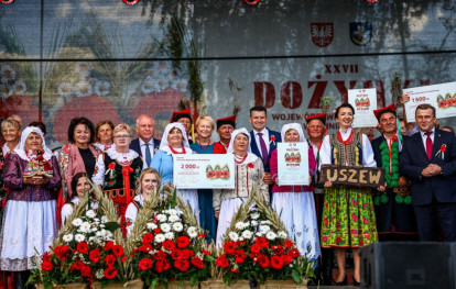 Sołectwo Uszew podczas Dożynek Wojewódzkich w Zbylitowskiej Górze Sołectwo Uszew podczas Dożynek Wojewódzkich w Zbylitowskiej Górze