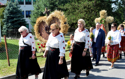 Dożynki Gminne 2025 - barwny korowód dożynkowy Dożynki Gminne 2025 - barwny korowód dożynkowy
