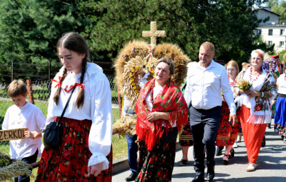 Dożynki Gminne 2025 - barwny korowód dożynkowy Dożynki Gminne 2025 - barwny korowód dożynkowy