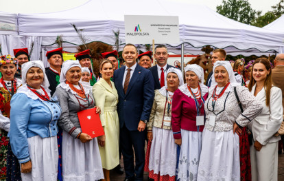 Udział grupy wieńcowej z Uszwi w Dożynkach Prezydenckich 2025 Udział grupy wieńcowej z Uszwi w Dożynkach Prezydenckich 2025