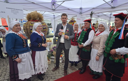 Udział grupy wieńcowej z Uszwi w Dożynkach Prezydenckich 2025 Udział grupy wieńcowej z Uszwi w Dożynkach Prezydenckich 2025