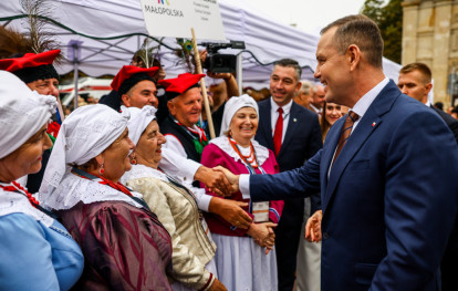 Udział grupy wieńcowej z Uszwi w Dożynkach Prezydenckich 2025 Udział grupy wieńcowej z Uszwi w Dożynkach Prezydenckich 2025
