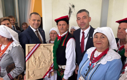 Udział grupy wieńcowej z Uszwi w Dożynkach Prezydenckich 2025 Udział grupy wieńcowej z Uszwi w Dożynkach Prezydenckich 2025