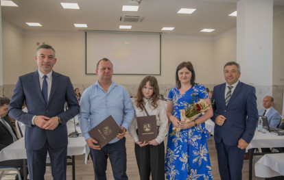 Uroczysta Sesja Rady Gminy - wręczenie nagród dla sportowców Uroczysta Sesja Rady Gminy - wręczenie nagród dla sportowców