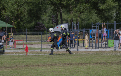 Gminne zawody sportowo-pożarnicze - rywalizacja drużyn seniorskich Gminne zawody sportowo-pożarnicze - rywalizacja drużyn seniorskich