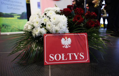 Sołtys Uszwi uhonorowany Złotą Odznaką Honorową Województwa Małopolskiego Sołtys Uszwi uhonorowany Złotą Odznaką Honorową Województwa Małopolskiego