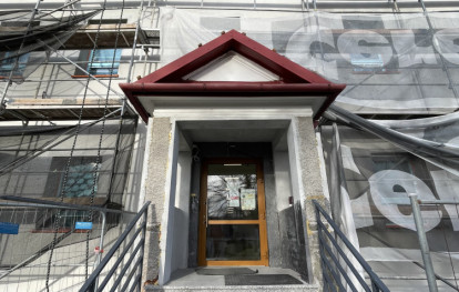 Trwa gruntowny remont i przebudowa szkoły w Biesiadkach Trwa gruntowny remont i przebudowa szkoły w Biesiadkach
