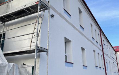 Trwa gruntowny remont i przebudowa szkoły w Biesiadkach Trwa gruntowny remont i przebudowa szkoły w Biesiadkach